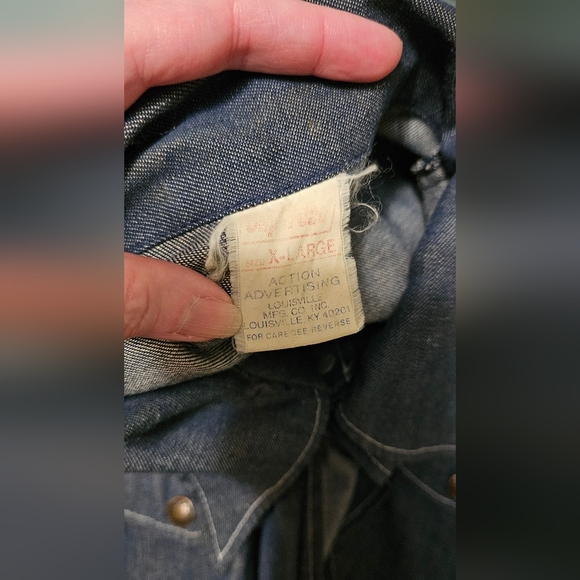 Vintage 80's Channel Master Jean Shirt. Size X-Large. Snap closure. - Picture 2 of 6